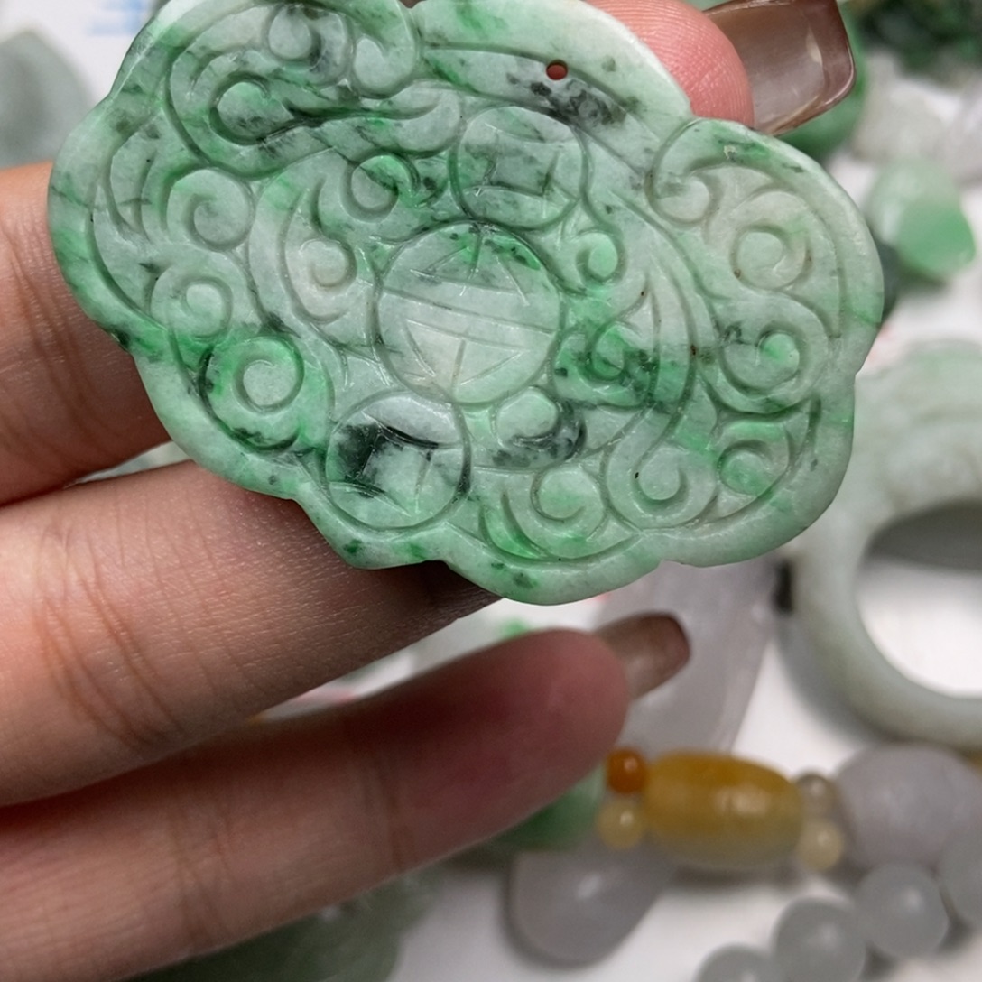 定制翡翠未镶嵌翡翠