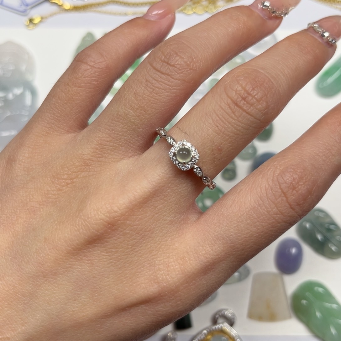 翡翠戒指银S925镶嵌小冰蛋戒指