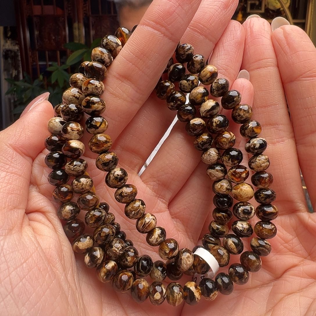 琥珀未镶嵌裸石抚顺琥珀20097-8七