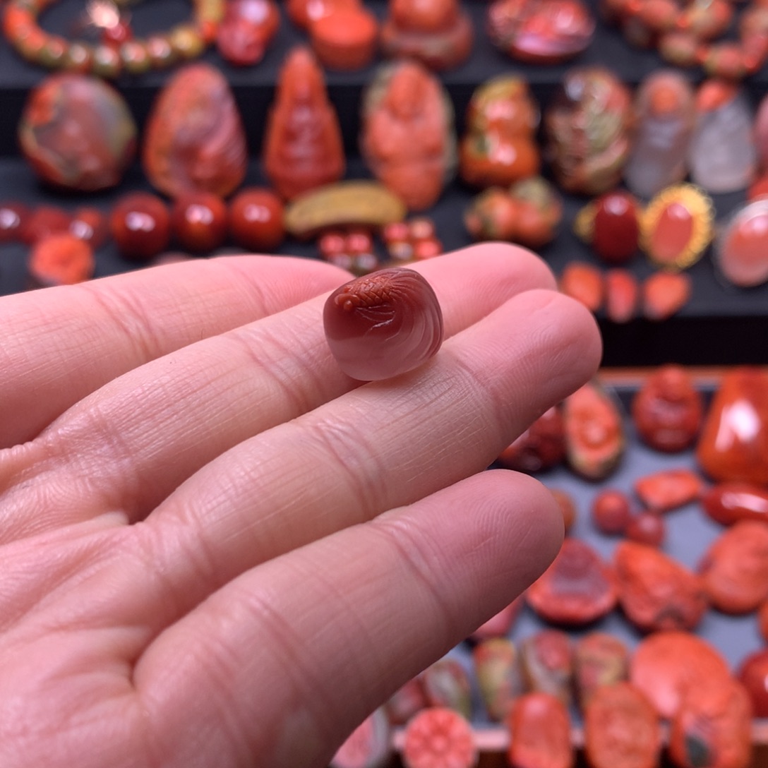 南红玛瑙鱼珠未镶嵌狂**心