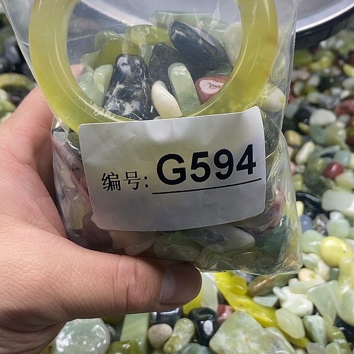 岫玉鱼缸石未镶嵌