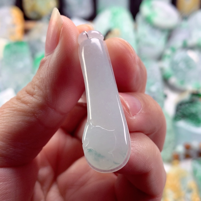 【闪购商品】翡翠吊坠(不含链)未镶嵌