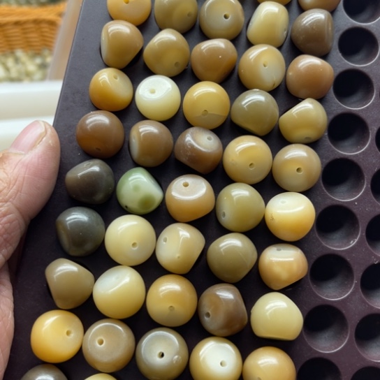 吊坠白玉菩提瑕疵15榨菜蒜瓣50颗