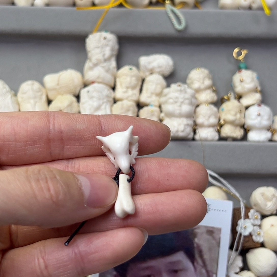 肉****吊坠猛犸象牙恐龙配饰