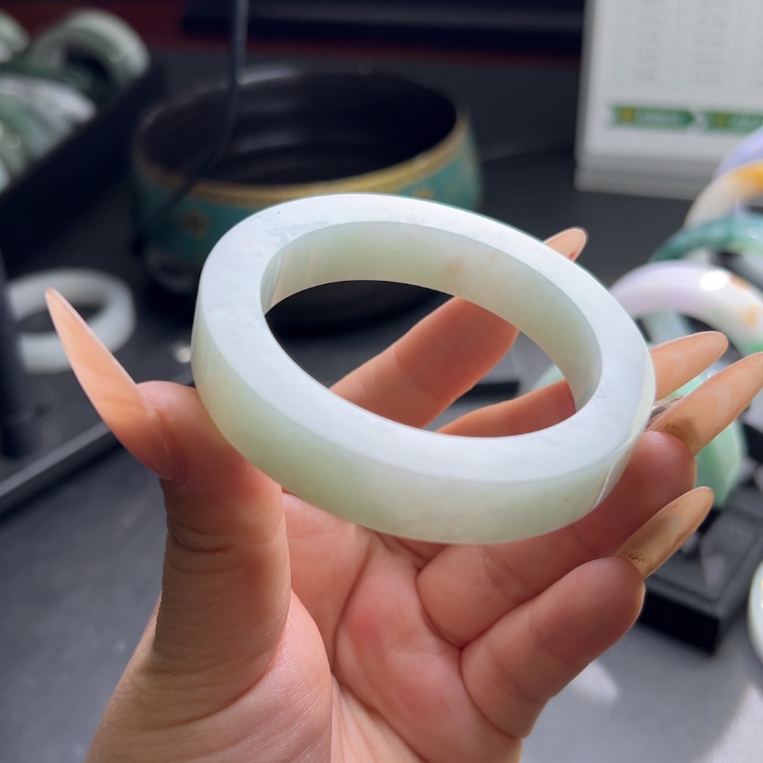 定制翡翠翡翠手镯未镶嵌