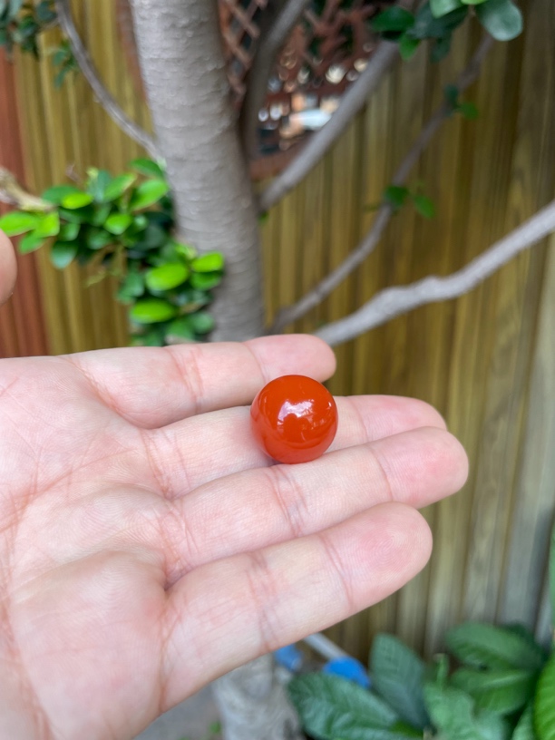 13号：福利南红（很不错的18.3樱桃红圆珠）