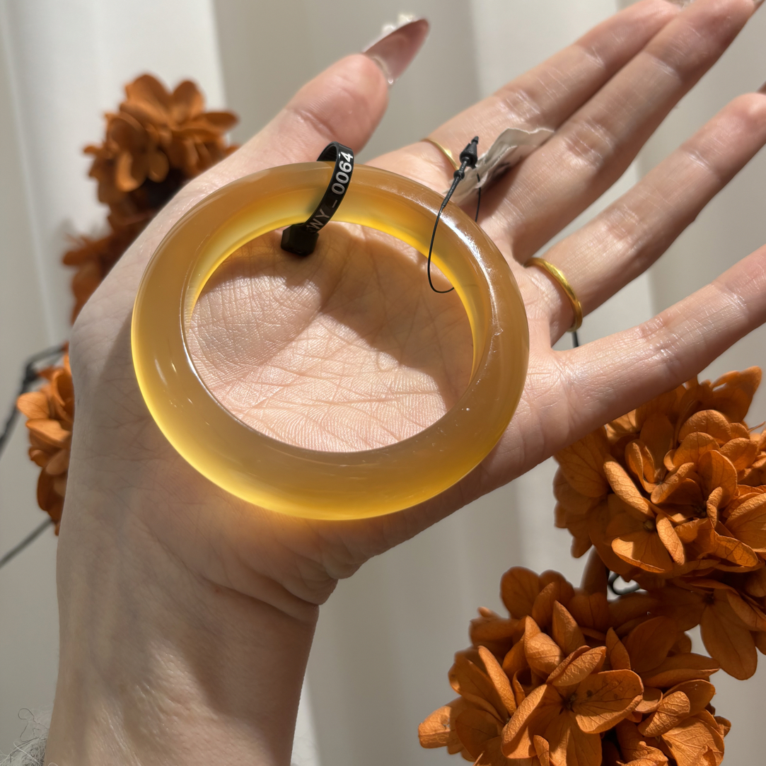 天然玛瑙玉髓马料香槟金浓金正圈