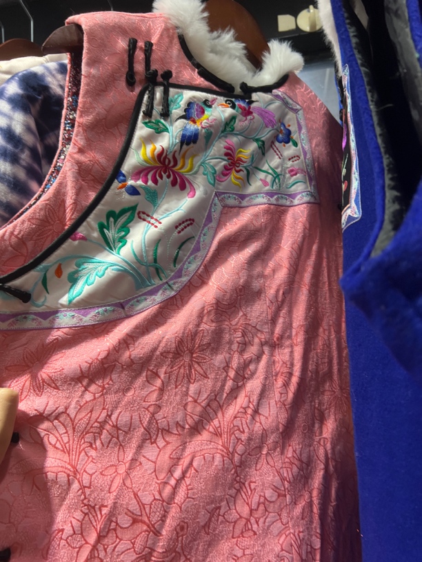 马甲降价按直播间码数拍湘西苗族民族刺绣中国风