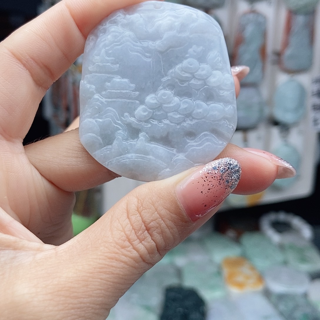 翡翠颈饰未镶嵌翡翠