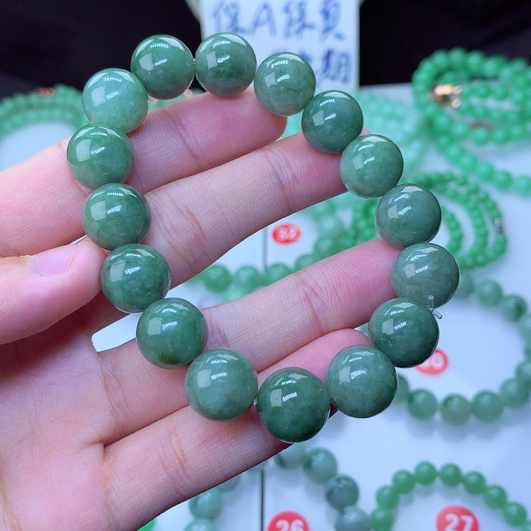 翡翠毛衣链未镶嵌