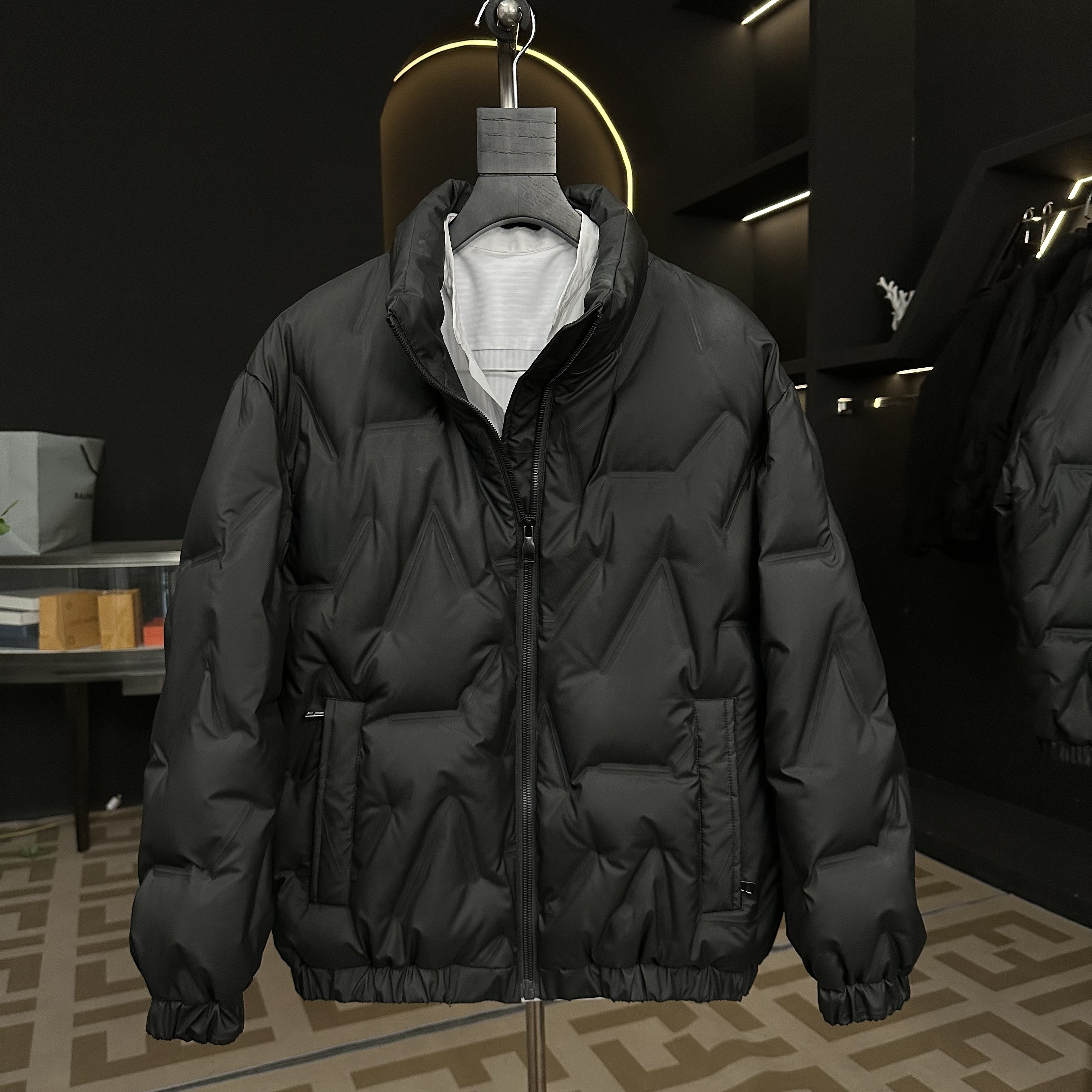 设计师款白鸭羽绒服保暖外套冬款百搭男士（q）