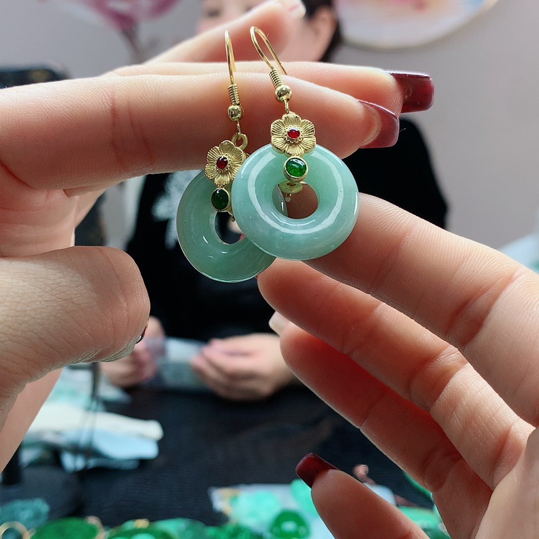 【闪购商品】翡翠耳饰未镶嵌，