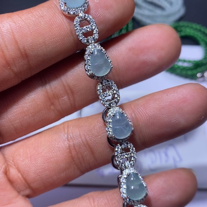 翡翠未镶嵌颈饰天然翡翠