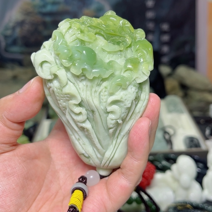 蛇纹石玉手把件未镶嵌