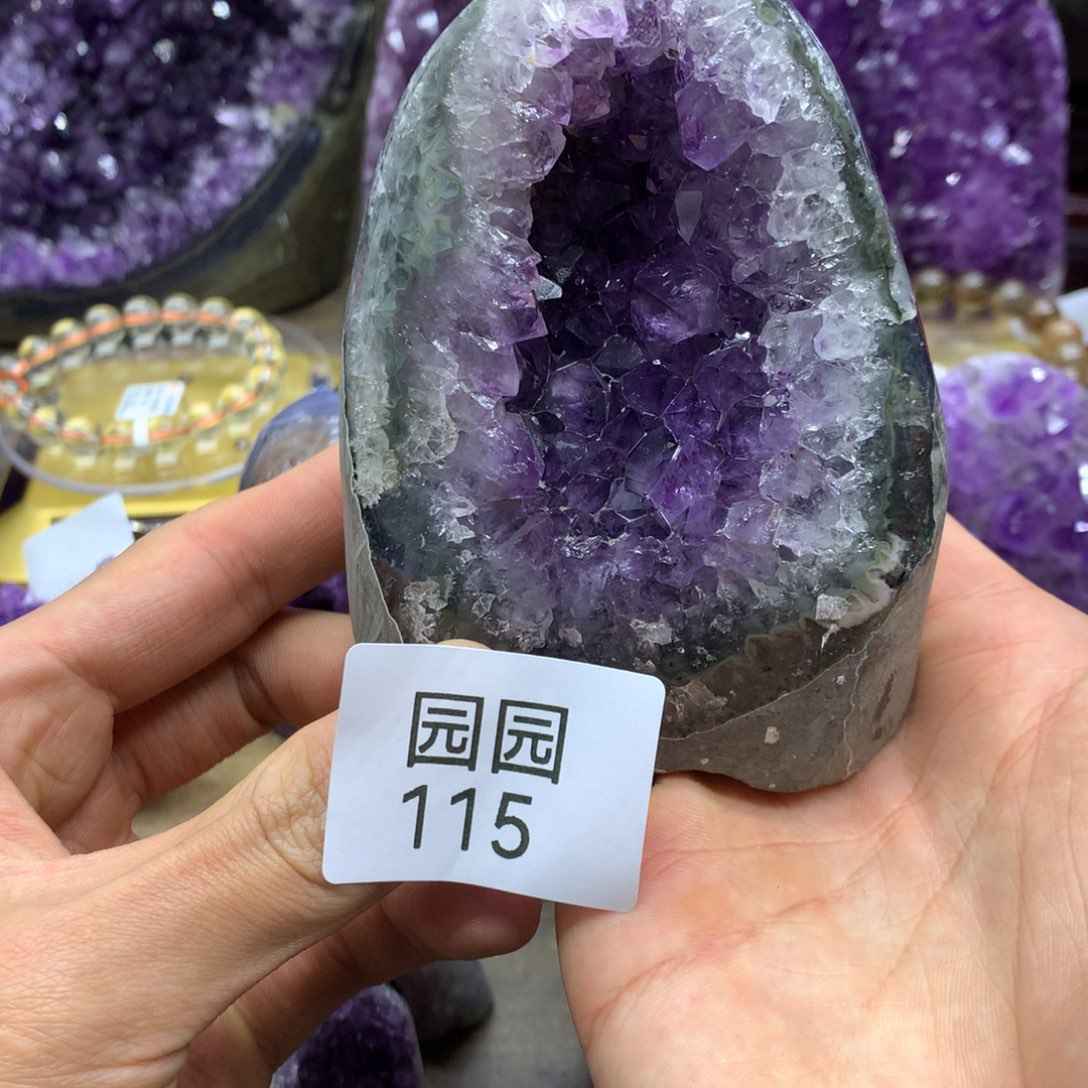 紫晶大型摆件（非配饰）未镶嵌