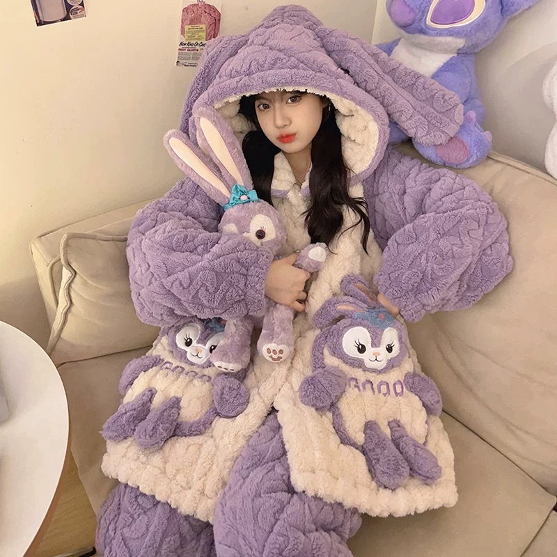 法兰绒加厚夹棉睡衣女秋冬季可爱连帽保暖家居服