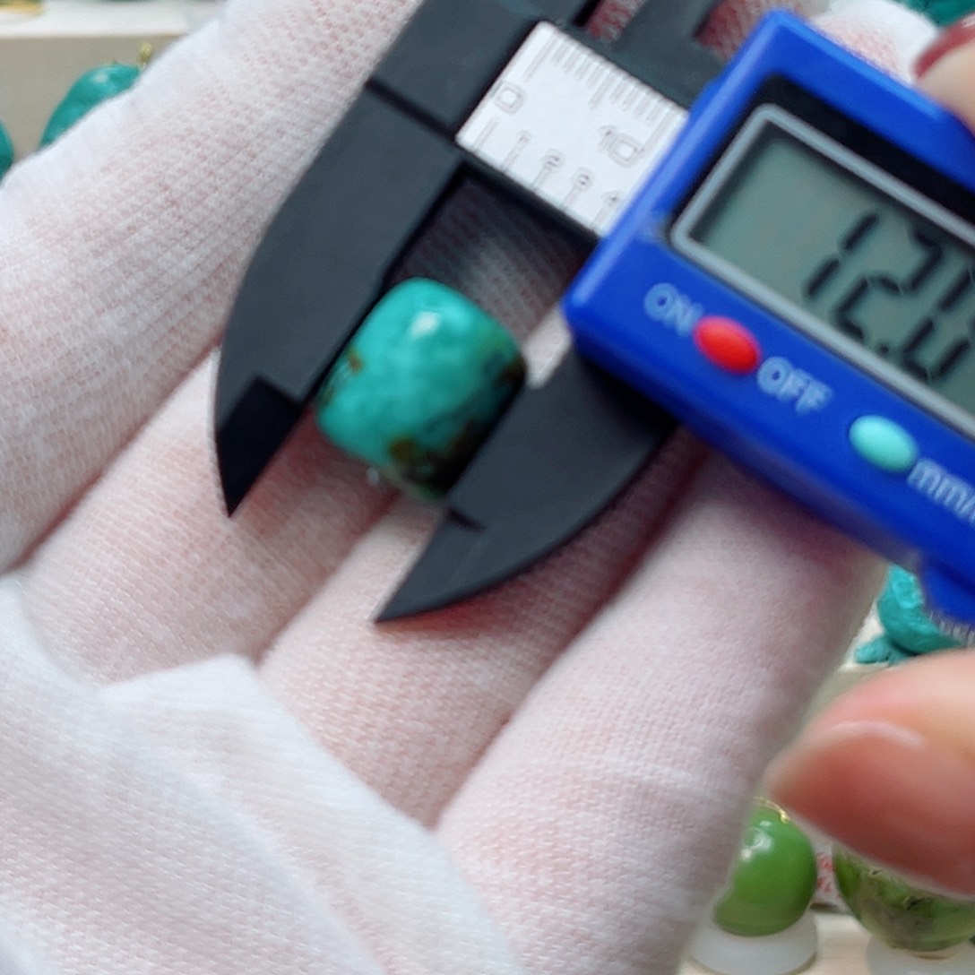 绿松石珠宝未镶嵌