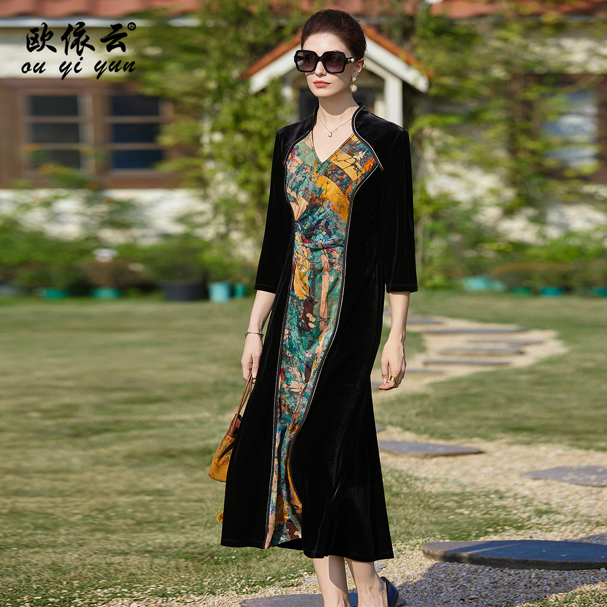 50956依云2025春装新款连衣裙收腰显瘦中年妈妈款旗袍改良气质