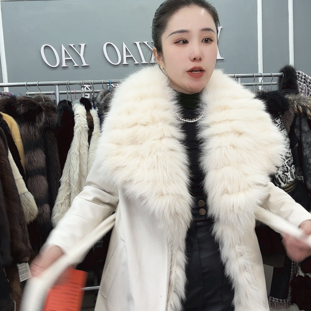 姚小妖家高端皮草