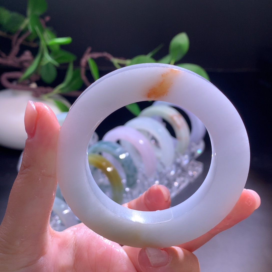 未镶嵌翡翠手镯定制翡翠