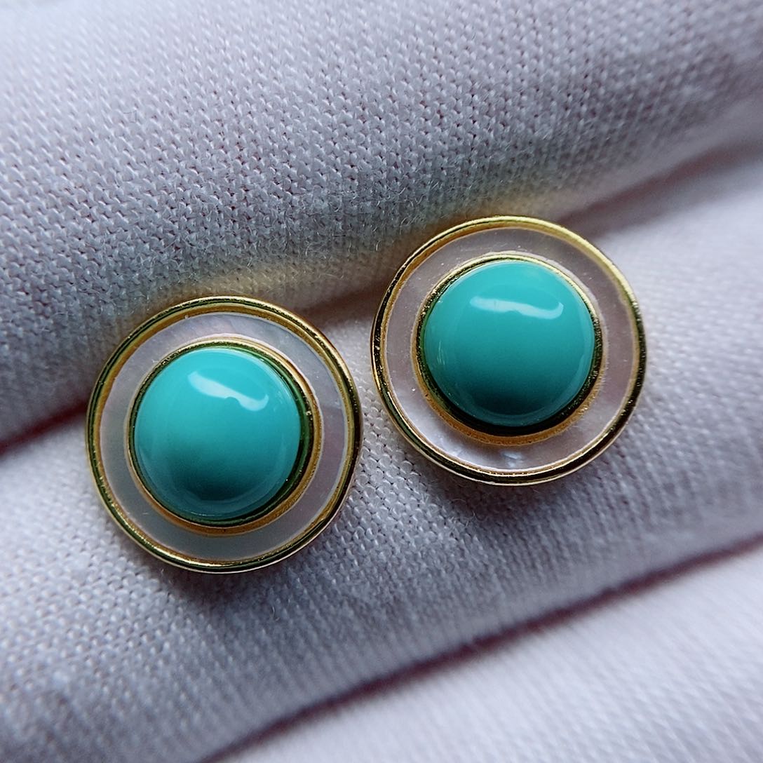 绿松石耳钉未镶嵌