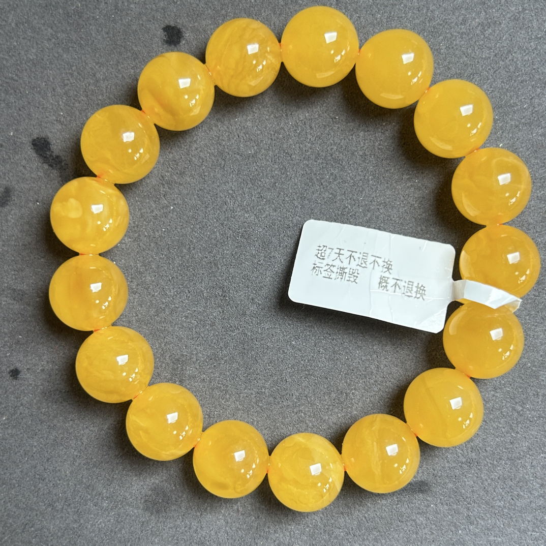 精品焦皮料满蜜鸡油红手串