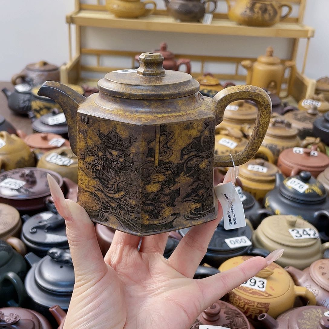 茶壶紫砂游****?紫砂微瑕