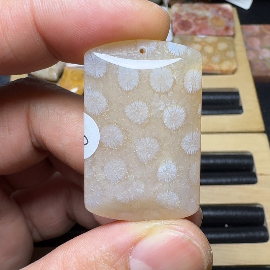 硅化玉纯天然色有机玉石未镶嵌