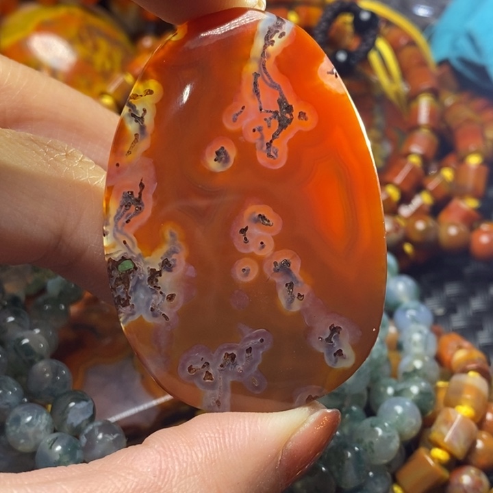 玛瑙/玉髓颈饰未镶嵌