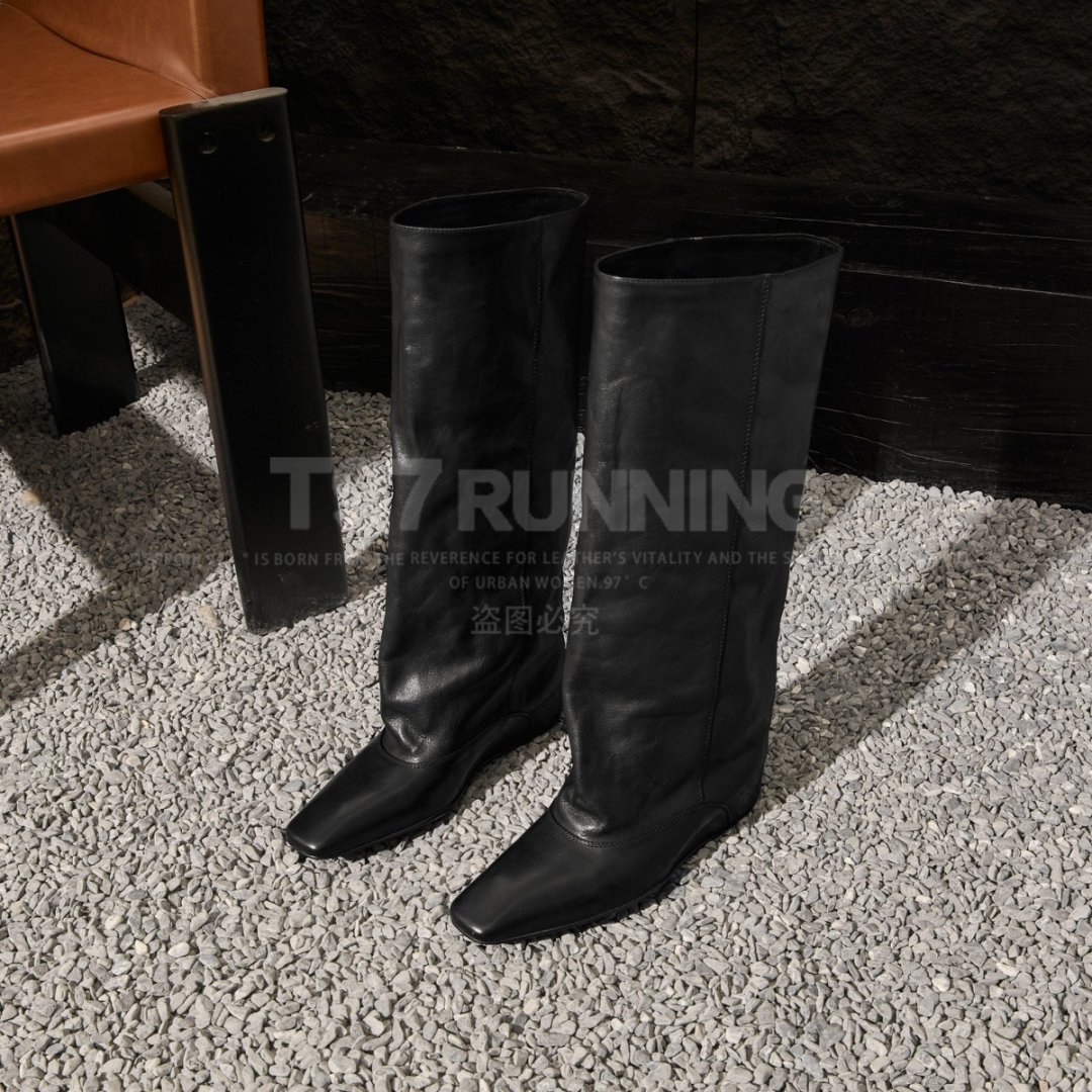 2025秋冬新款欧洲站通勤黑色百搭英伦风一脚蹬堆堆高靴G2989
