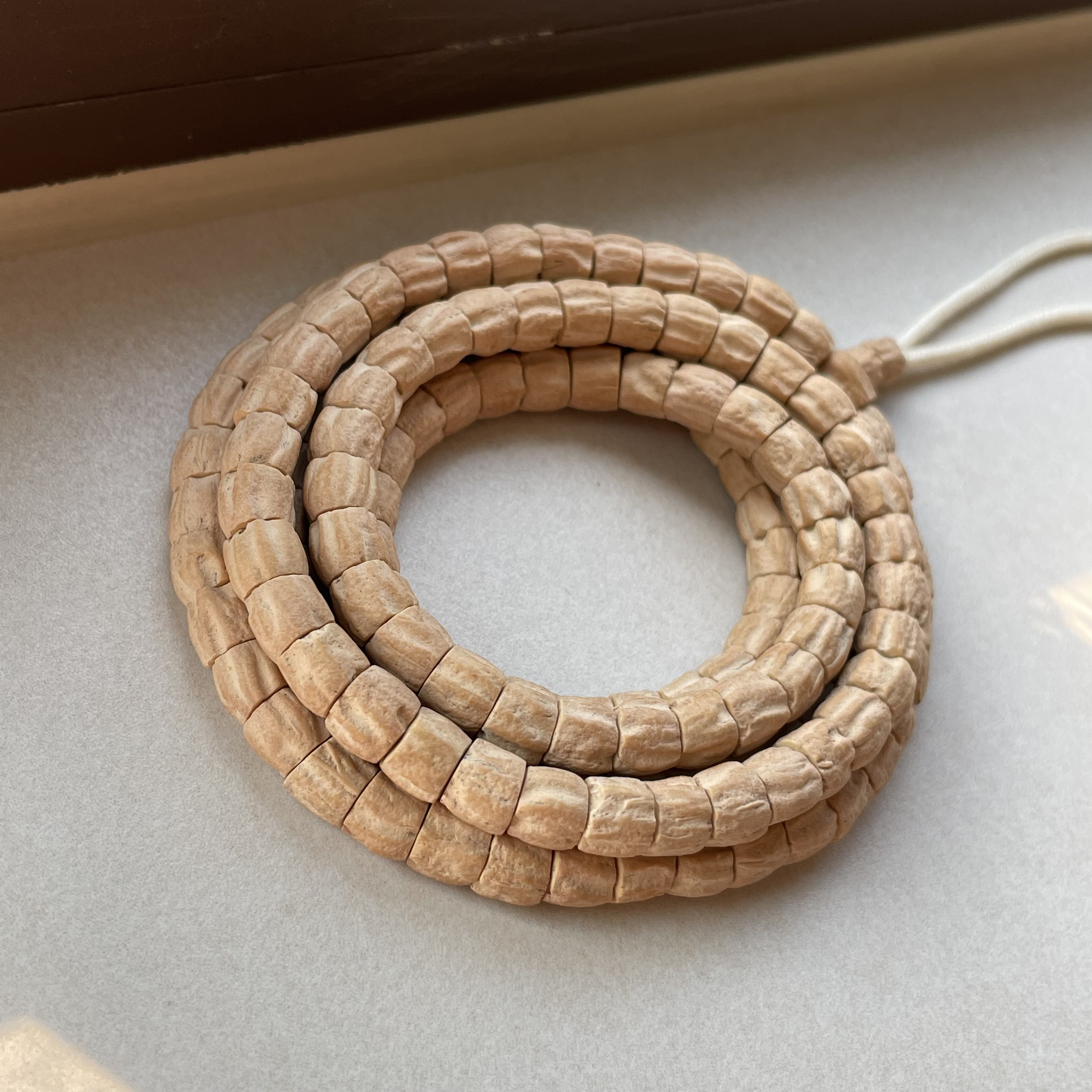 顺纹斜切 粉皮超细腻皮质顺纹斜切大肠热振百香籽菩提