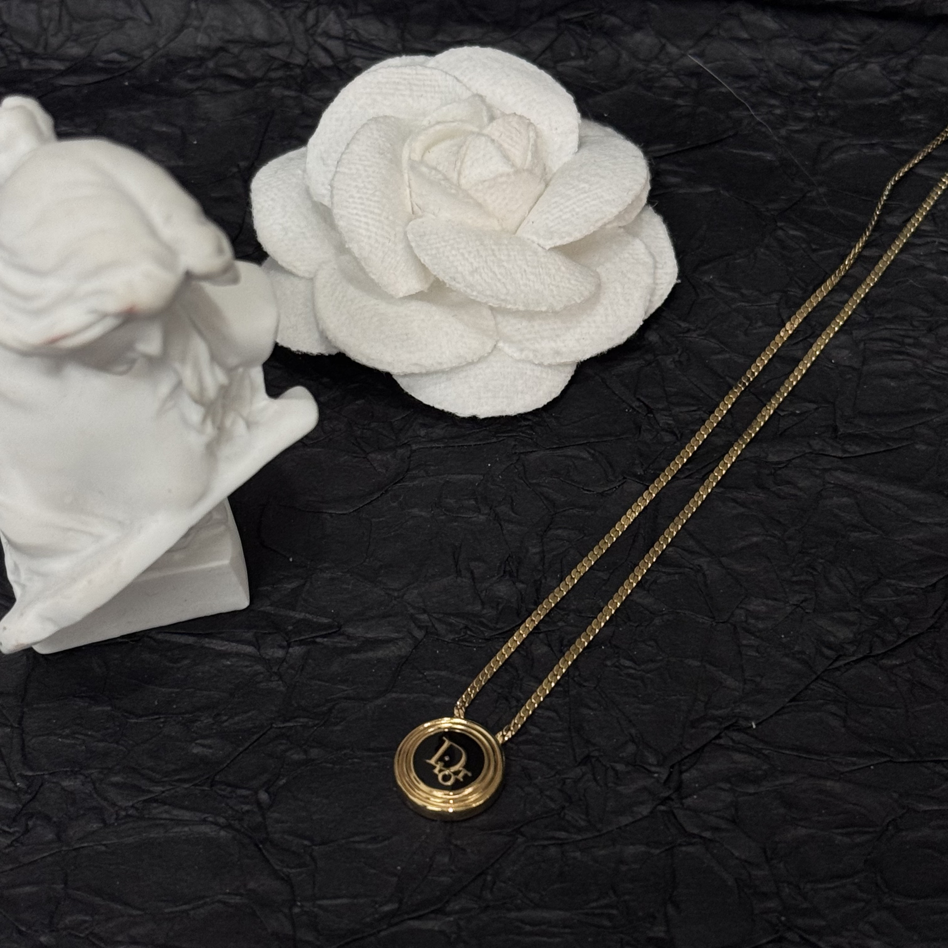 95新 DIOR/迪奥 迪奥黑金小纽扣项链