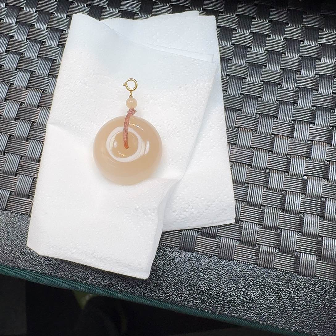 和田玉颈饰未镶嵌一**掉