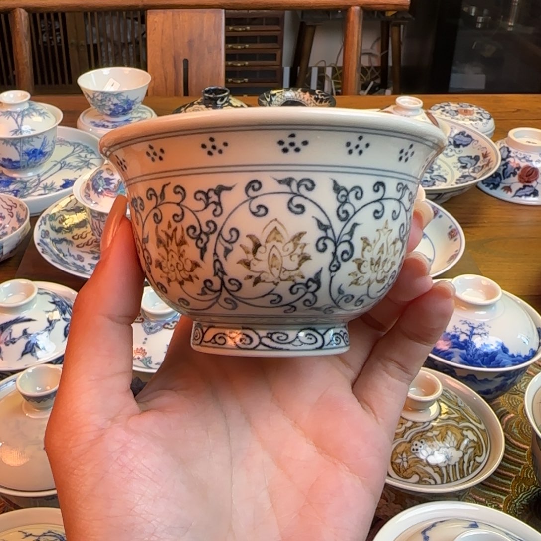 重工釉里金缠枝莲压手杯纯手绘