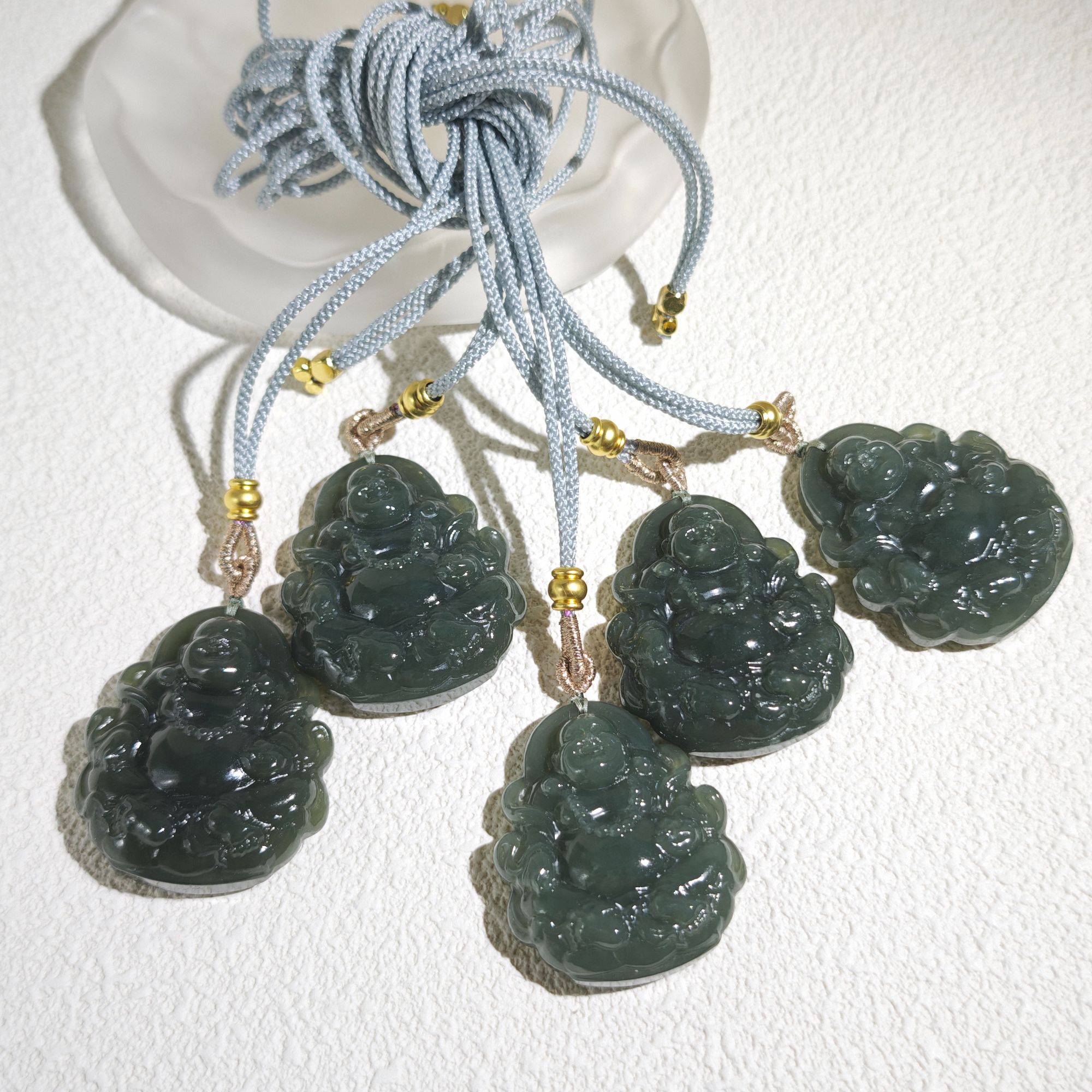 和田玉 精雕沙枣青大佛公吊坠 多样性发货拍一发一 H531