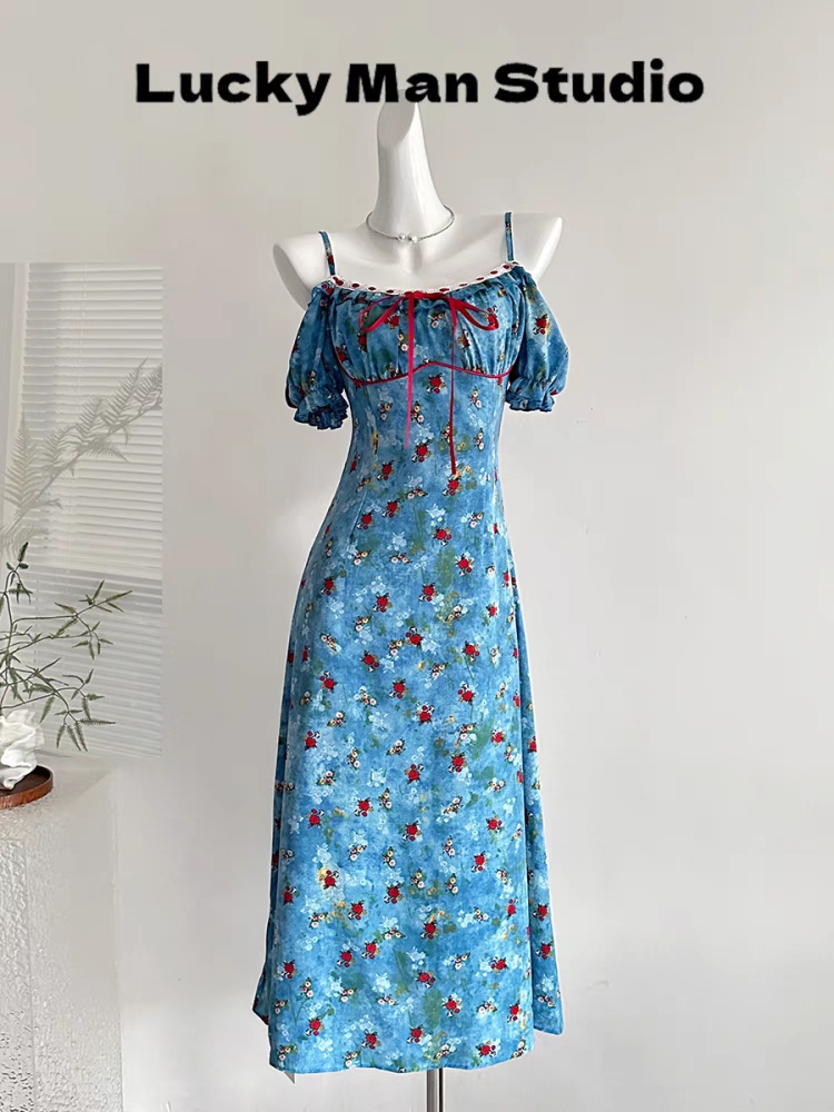 法式复古收腰显瘦碎花吊带长款连衣裙设计感小众度假风