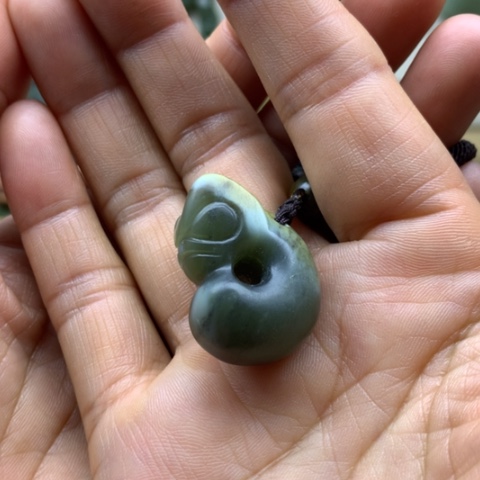 【闪购商品】未镶嵌岫岩河磨玉（透闪石质玉）挂件