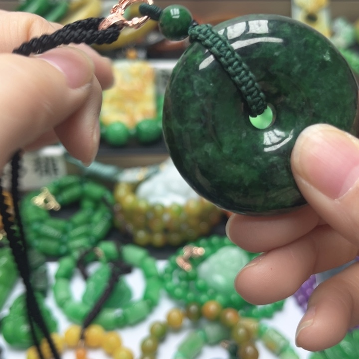 翡翠未镶嵌颈饰项链44