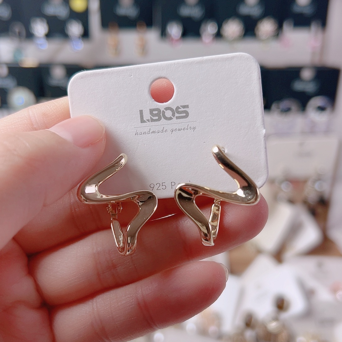 锆石纯铜合金耳环的