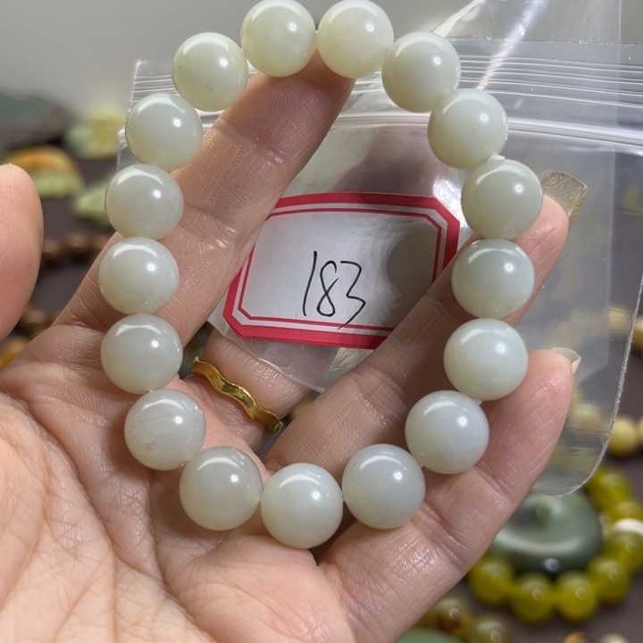 蛇纹石玉未镶嵌手链