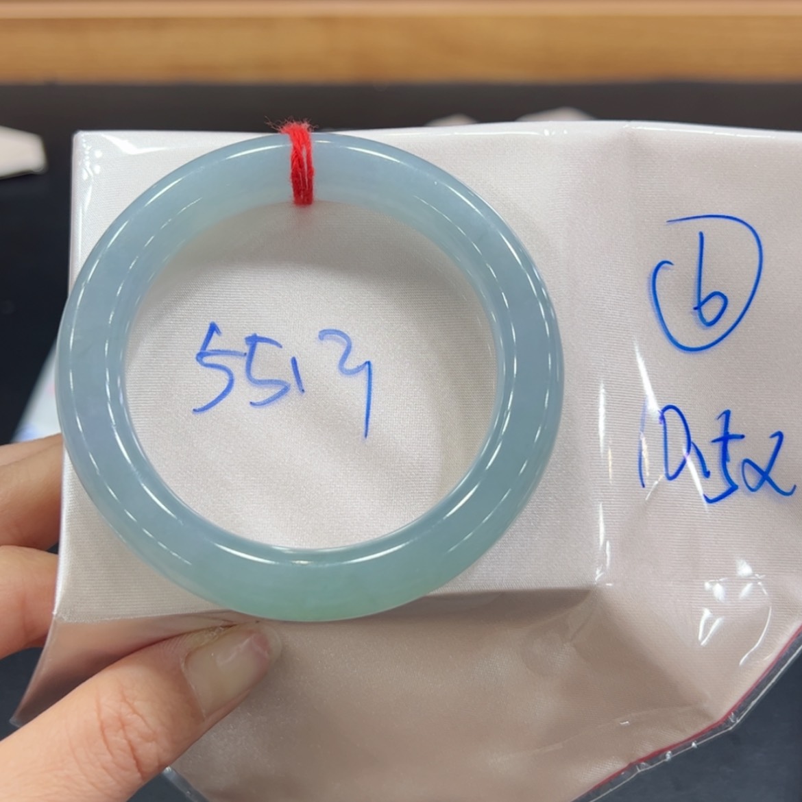 【闪购商品】翡翠手镯未镶嵌手镯