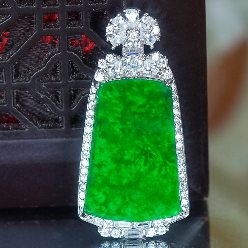 天然翡翠A货翡翠S925吊坠大气豪镶精致满绿翡翠无事牌吊坠s88