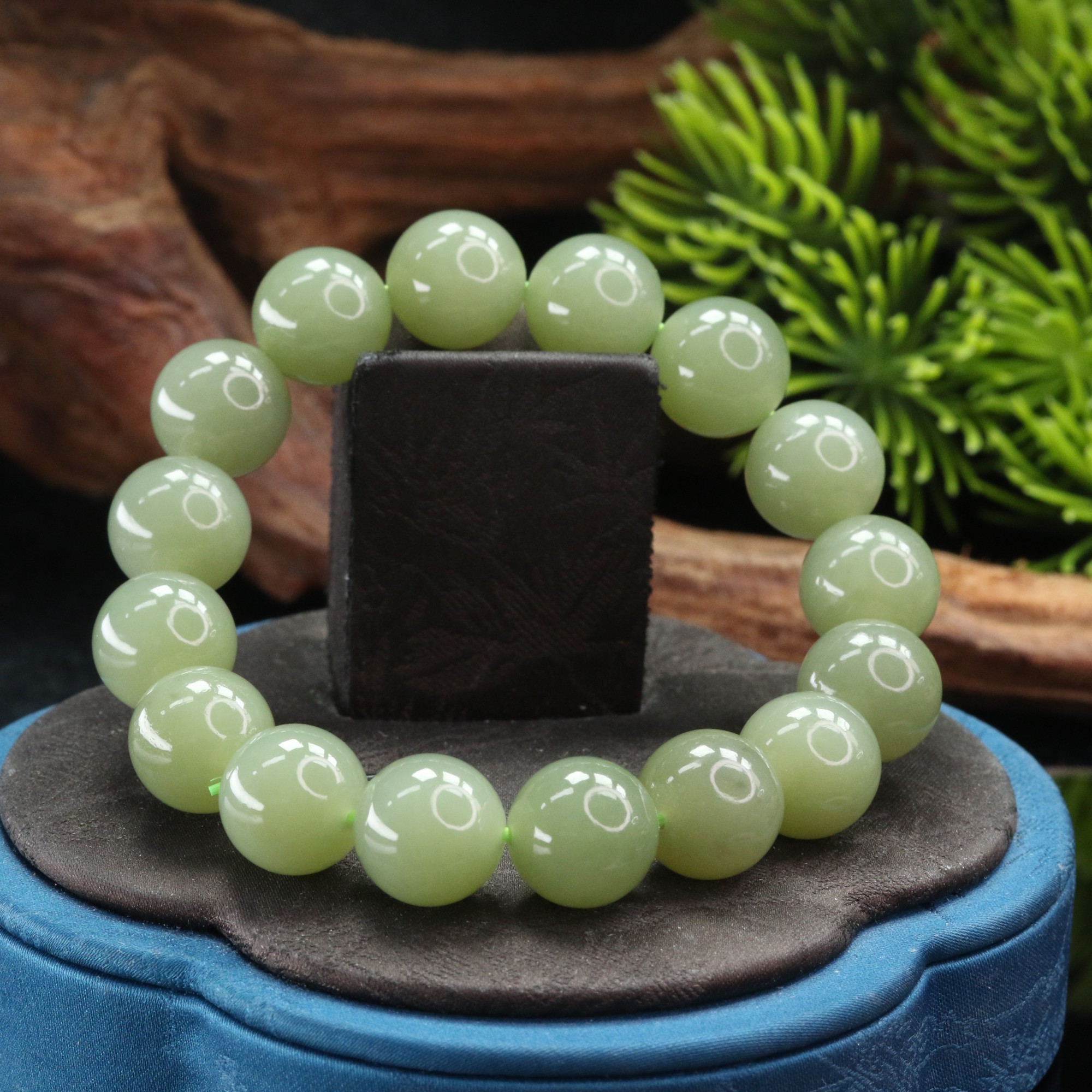 22和田玉晴水手串/402159上海嘉禾拍卖