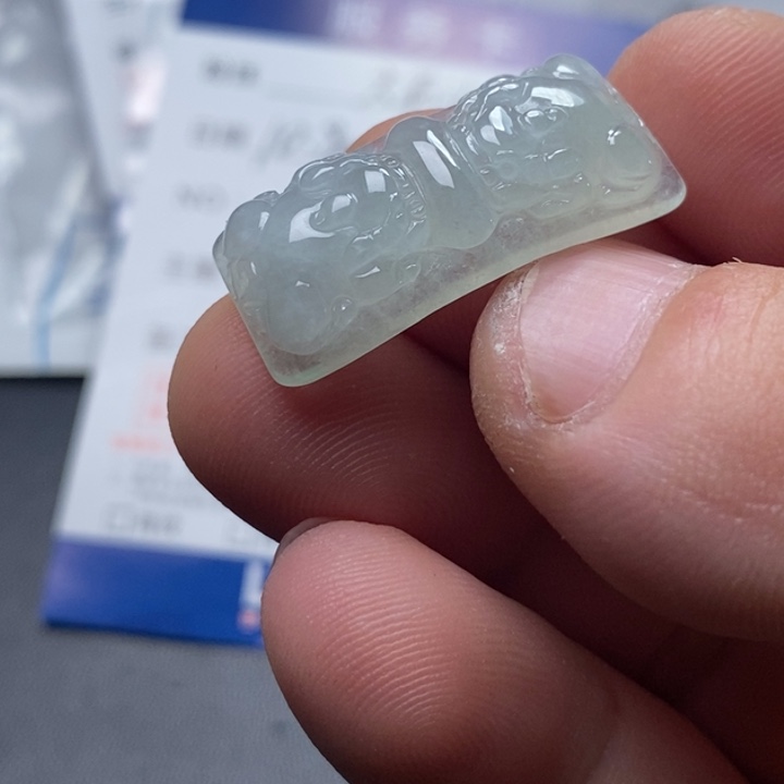 定制翡翠未镶嵌包工