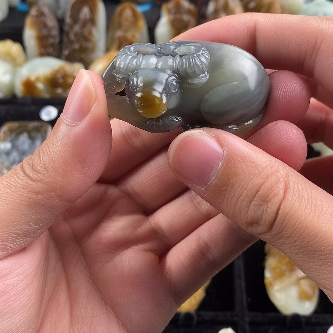 和田玉挂件未镶嵌