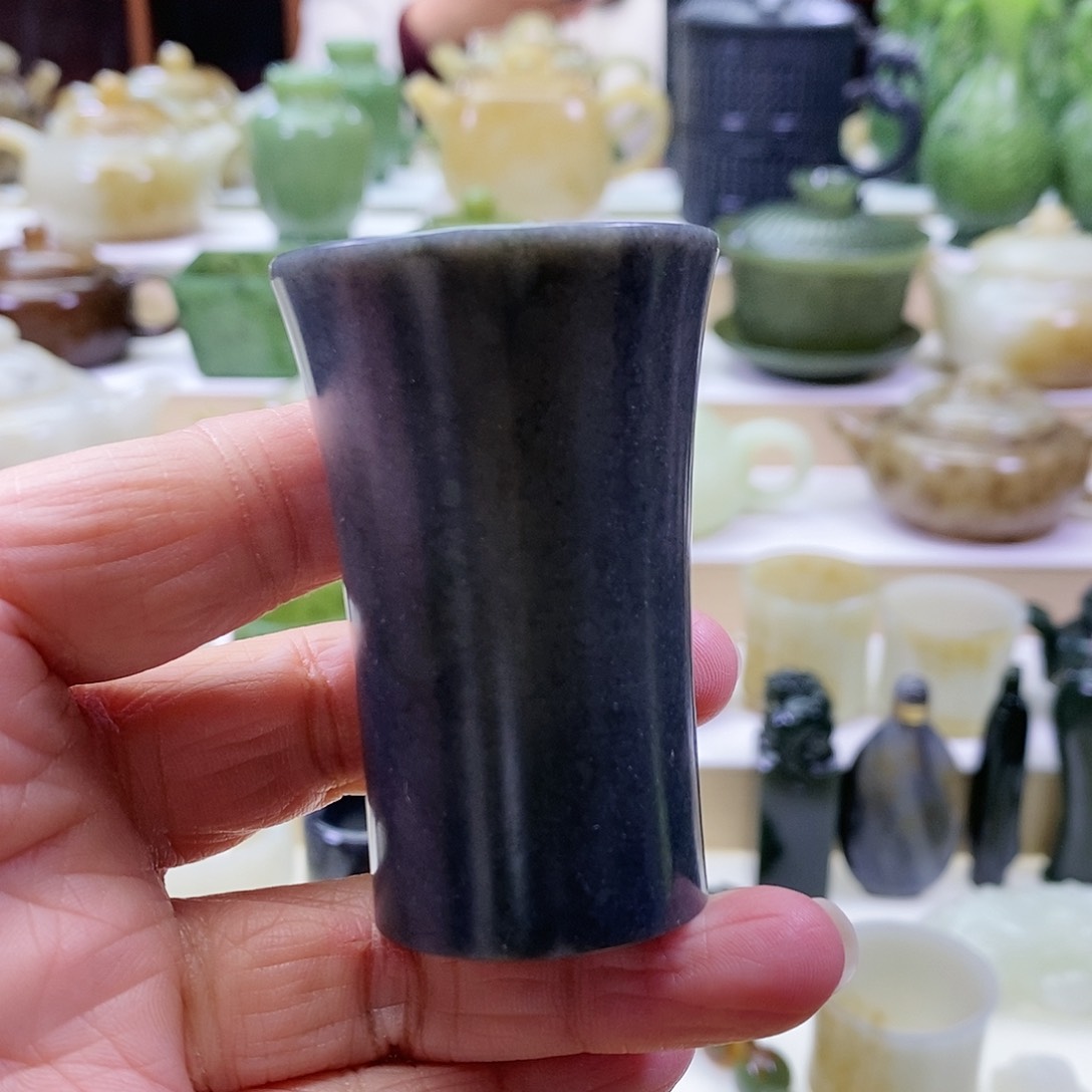 和田玉茶杯未镶嵌