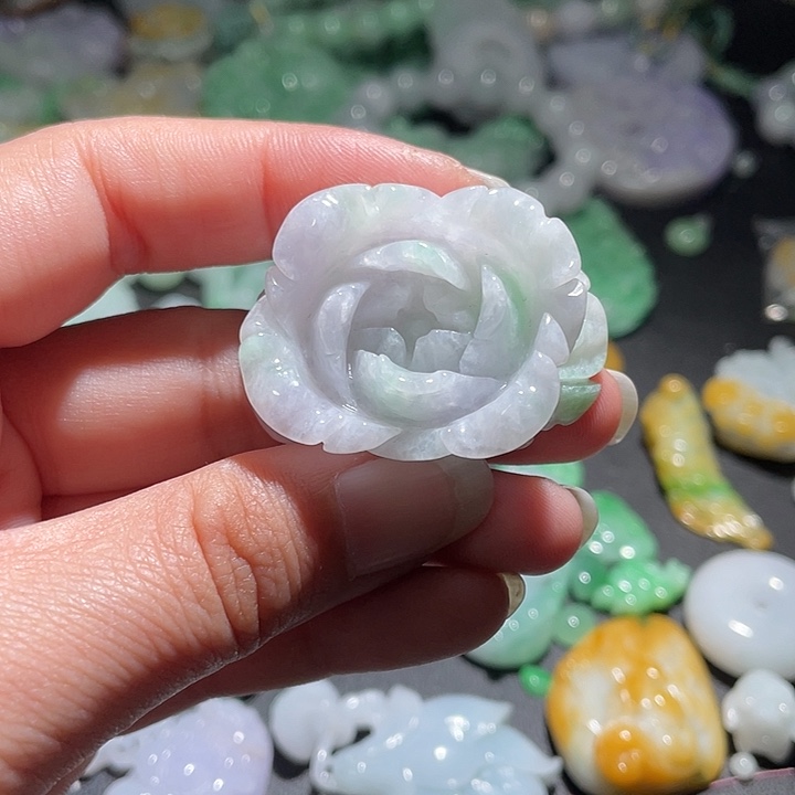 颈饰未镶嵌翡翠天