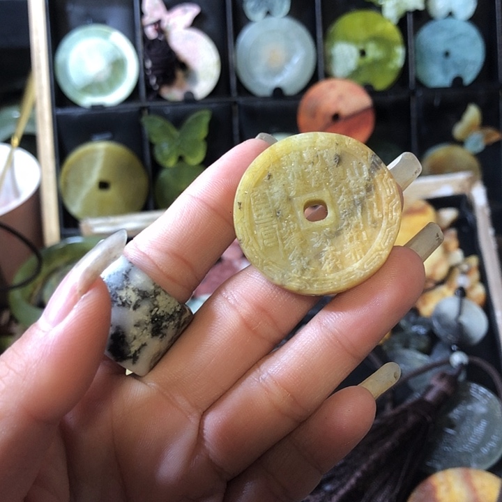 未镶嵌岫玉岫玉挂件