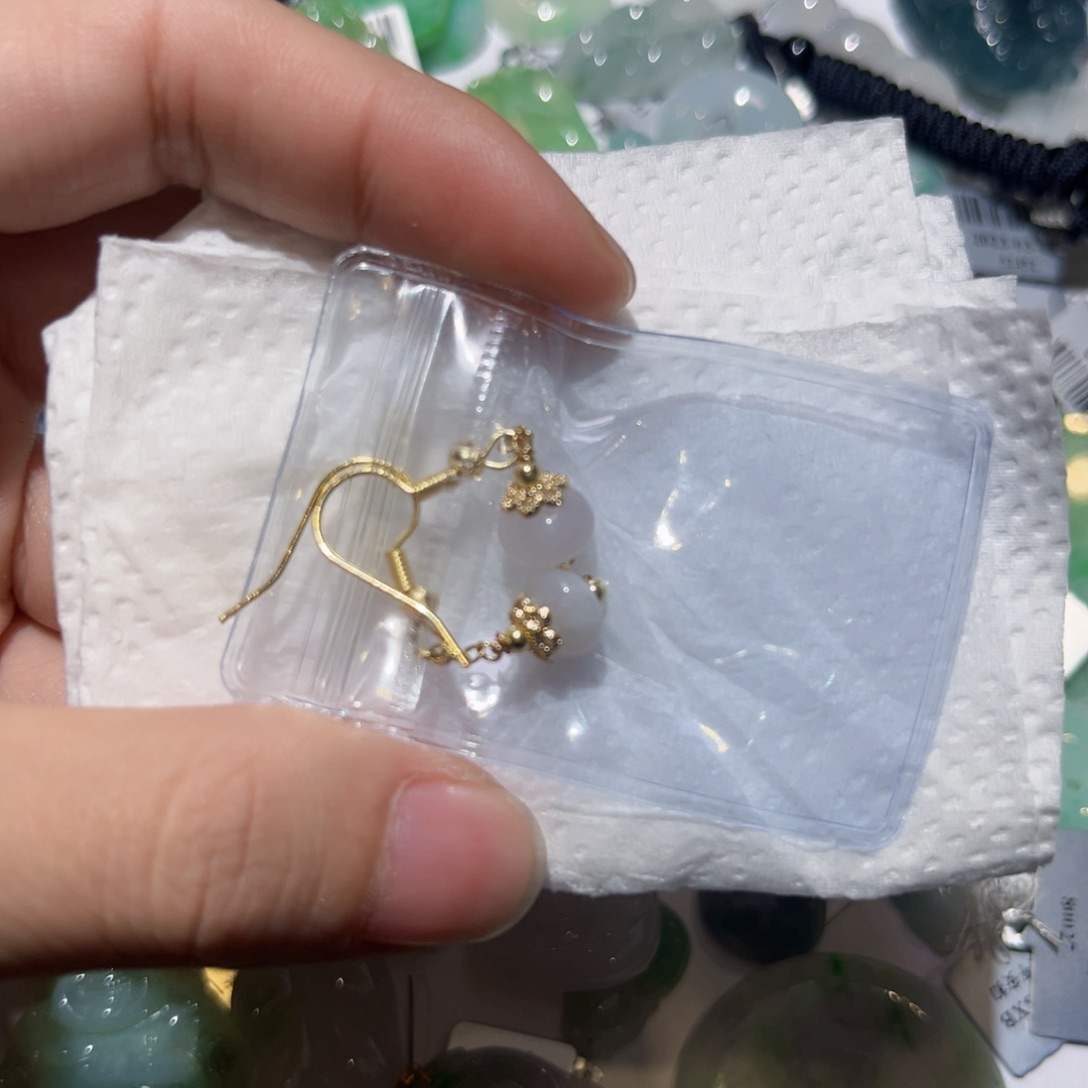 翡翠颈饰未镶嵌天然翡翠A货