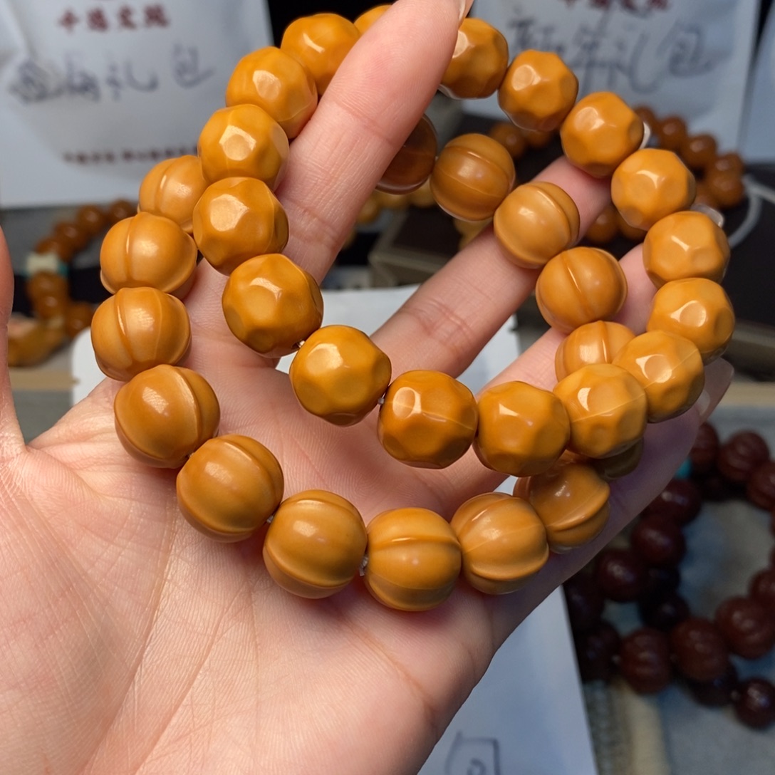 猴头核桃手串奶酪鲨鱼